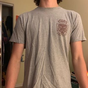 Gray and maroon Obey men’s Short sleeve shirt